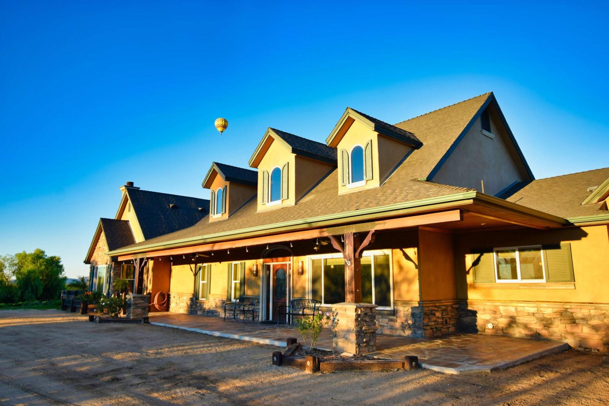 Отель Peppertree Lane Ranch -- Seven-Acre Ranch In The Heart Of Wine Country Темекула Экстерьер фото