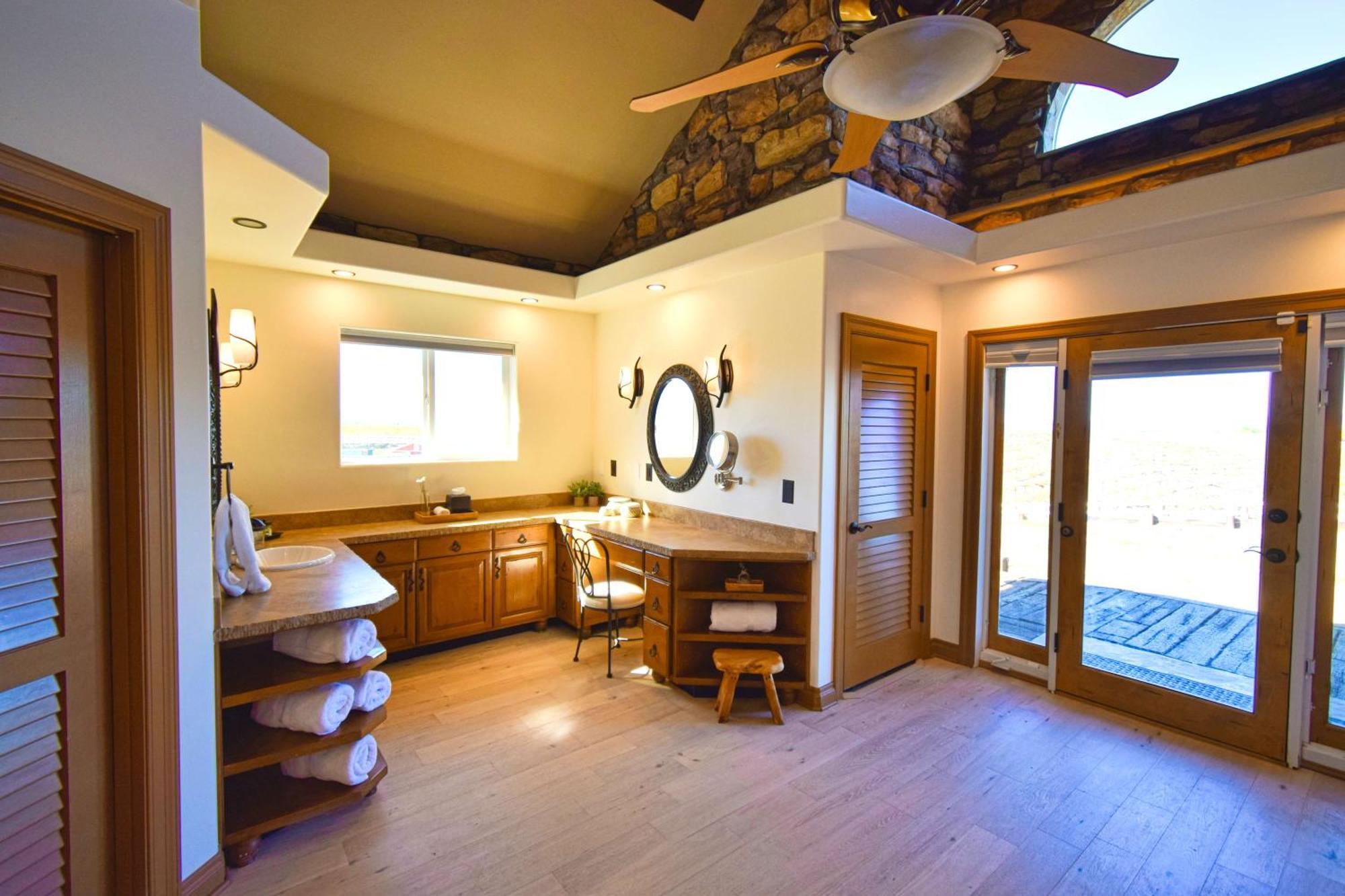 Отель Peppertree Lane Ranch -- Seven-Acre Ranch In The Heart Of Wine Country Темекула Экстерьер фото