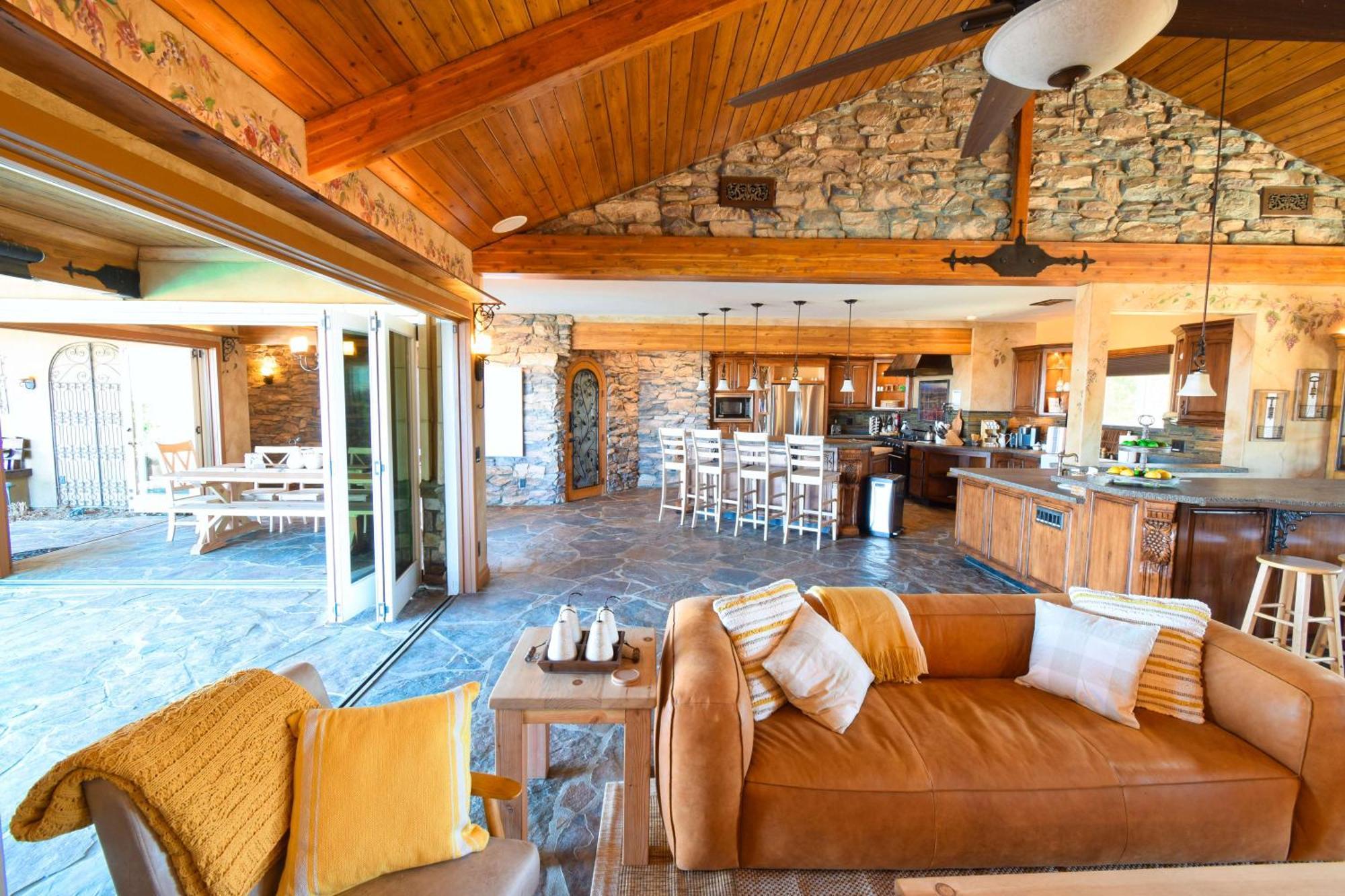 Отель Peppertree Lane Ranch -- Seven-Acre Ranch In The Heart Of Wine Country Темекула Экстерьер фото